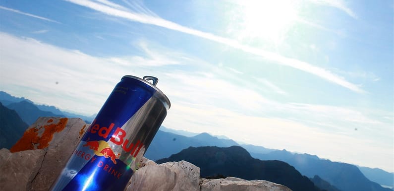 Der Aufstieg eines Energiegetränks: Die faszinierende Geschichte von Red Bull